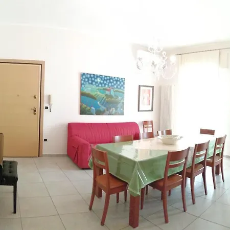 Дом отдыха House Lido